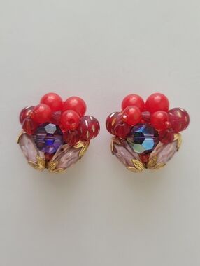 Vintage Cluster Clip On Earrings Gold Tone Acrylic Beads Aurora Borealis 50s 60s